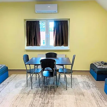 Balaton Grill Szallas Hostel