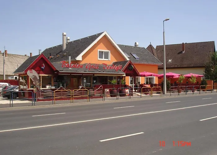 Balaton Grill Szallas אכסניה