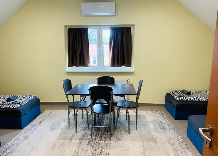 אכסניה Balaton Grill Szallas